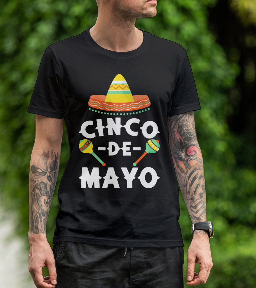 Cinco De Mayo Sombrero And Maracas T-Shirt