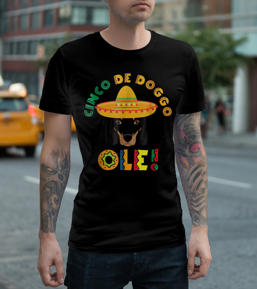 Cinco De Doggo Ole Dachshund Sombrero T-Shirt