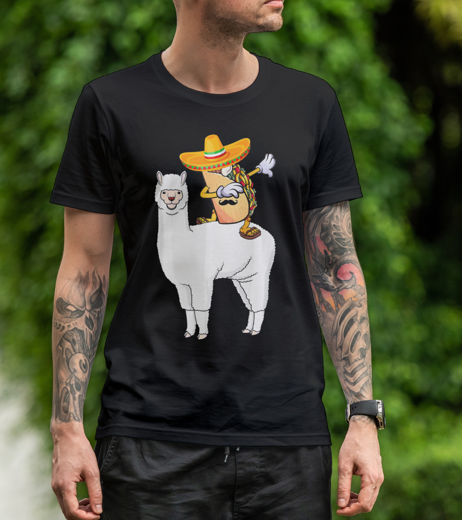 Dabbing Taco With Sombrero On Llama T-Shirt