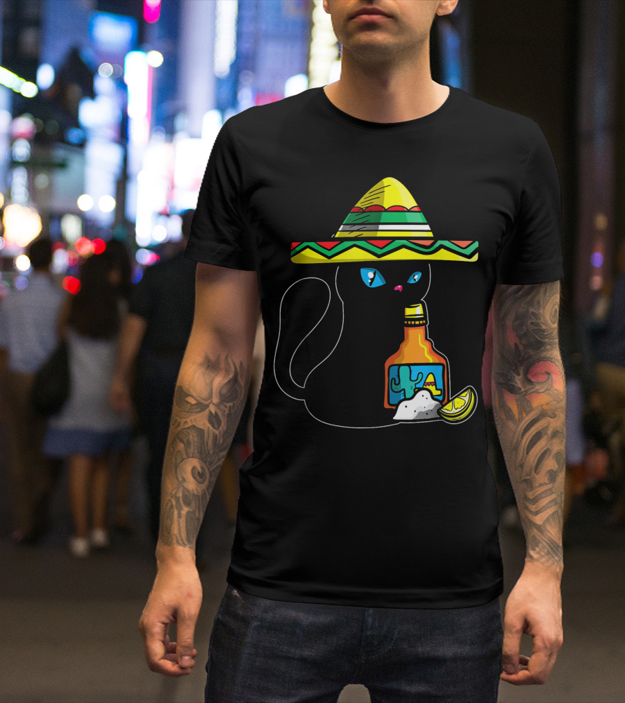 Cinco De Mayo Women With Cat In Sombrero Holding Tequila And Lime T-Shirt