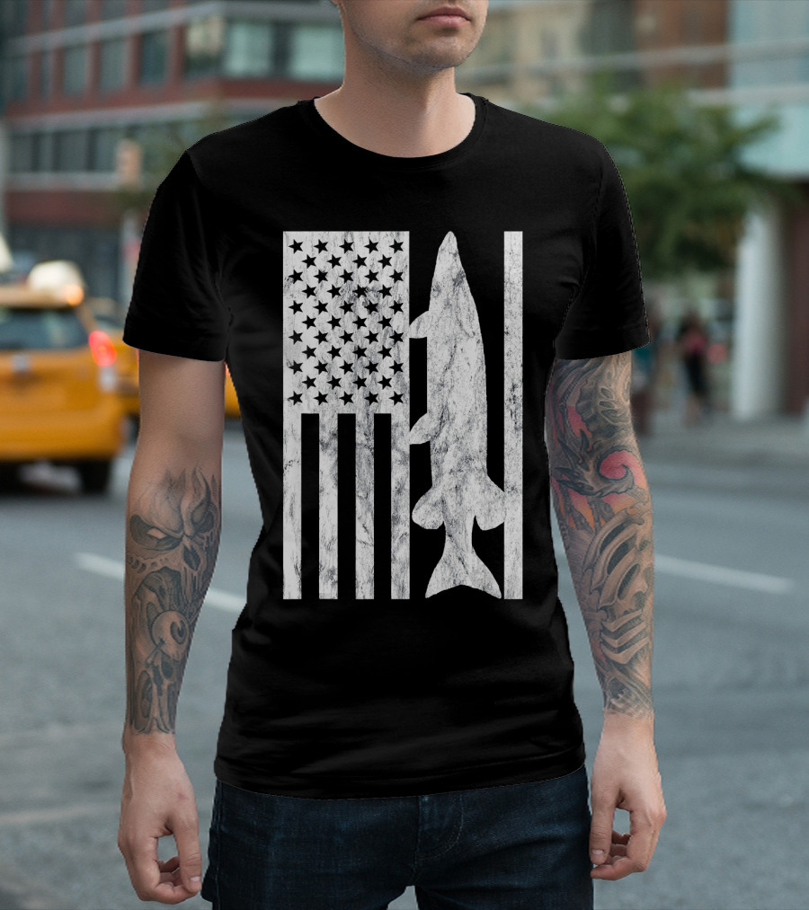 American Flag Musky Fishing T-Shirt