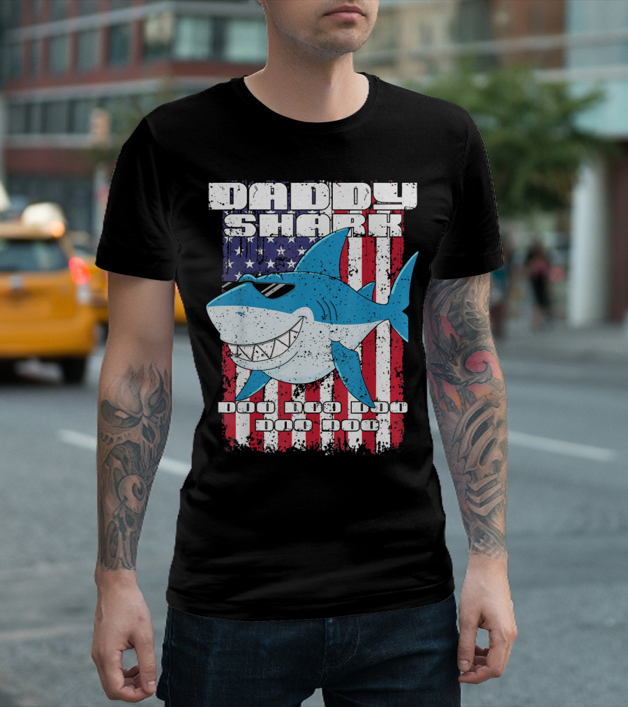 Daddy Shark Doo Doo Doo American Flag T-Shirt