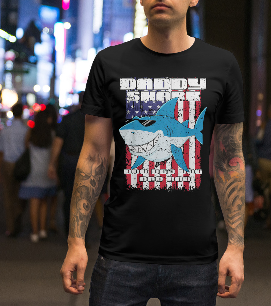 Daddy Shark Doo Doo Doo American Flag T-Shirt