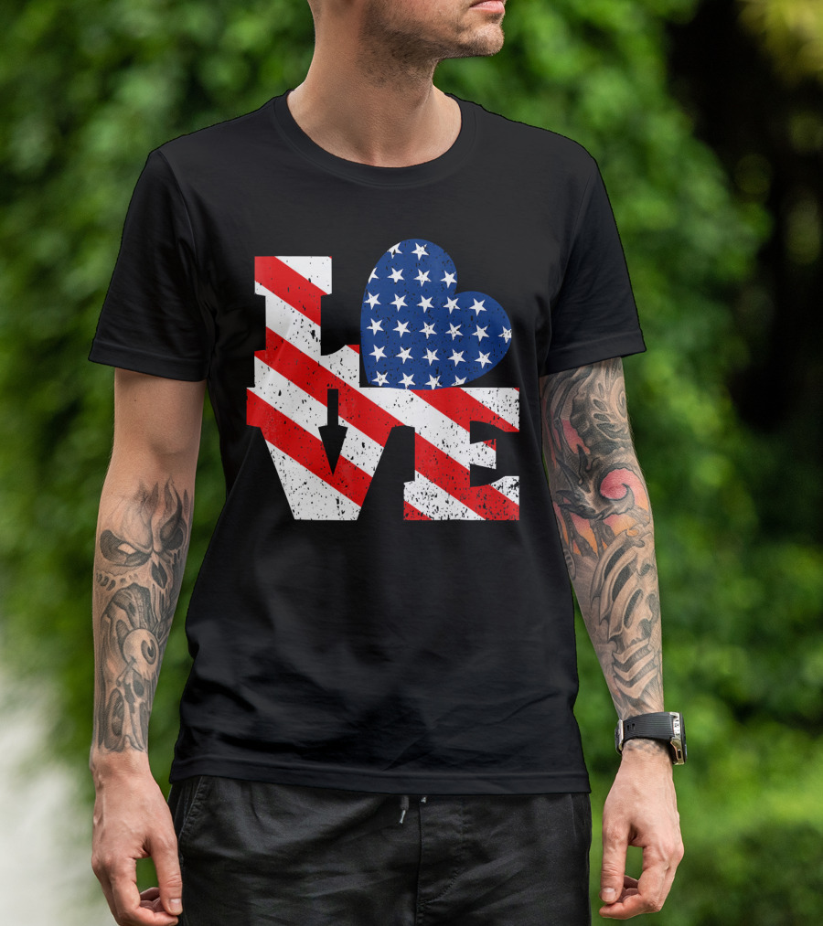 Love 4th Of July American Flag Heart Independence Day T-Shirt