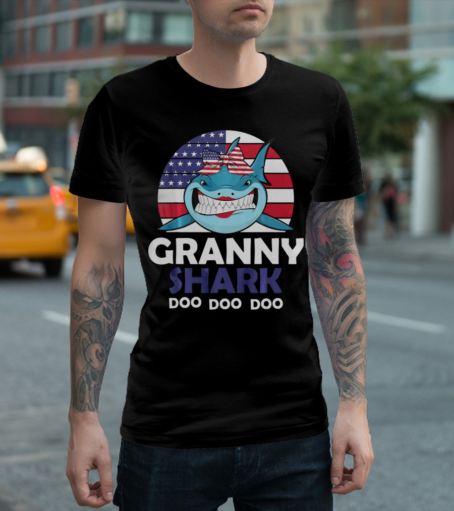 Granny Shark Doo Doo Doo American Flag Bow Women's Patriotic T-Shirt