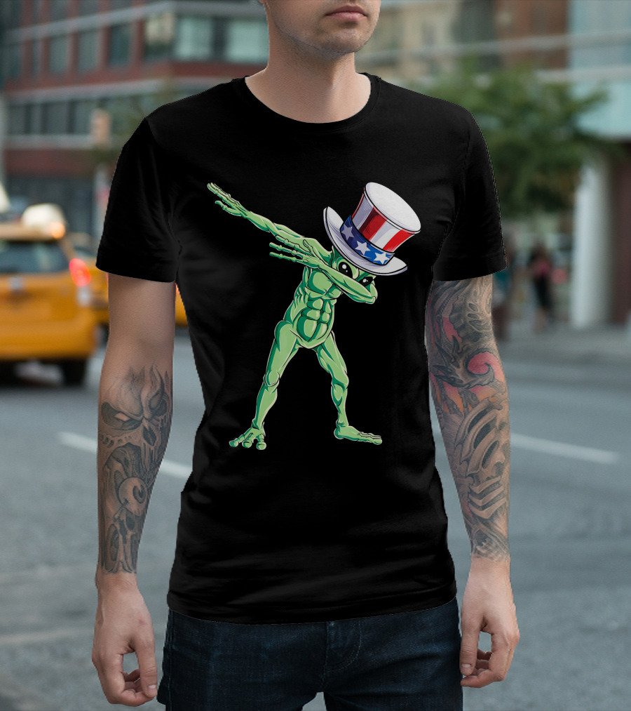 Dabbing Alien in American Uncle Sam Hat T-Shirt