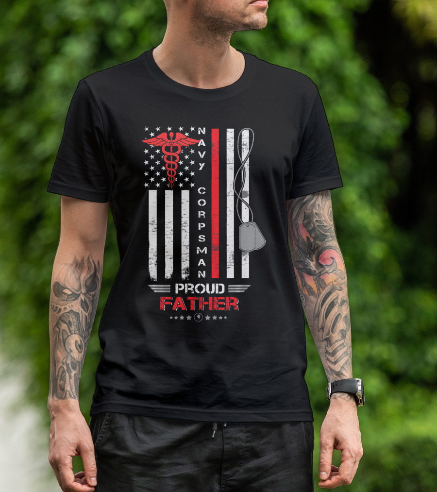 4th Of July Navy Corpsman Proud Father American Flag Dog Tags T-Shirt