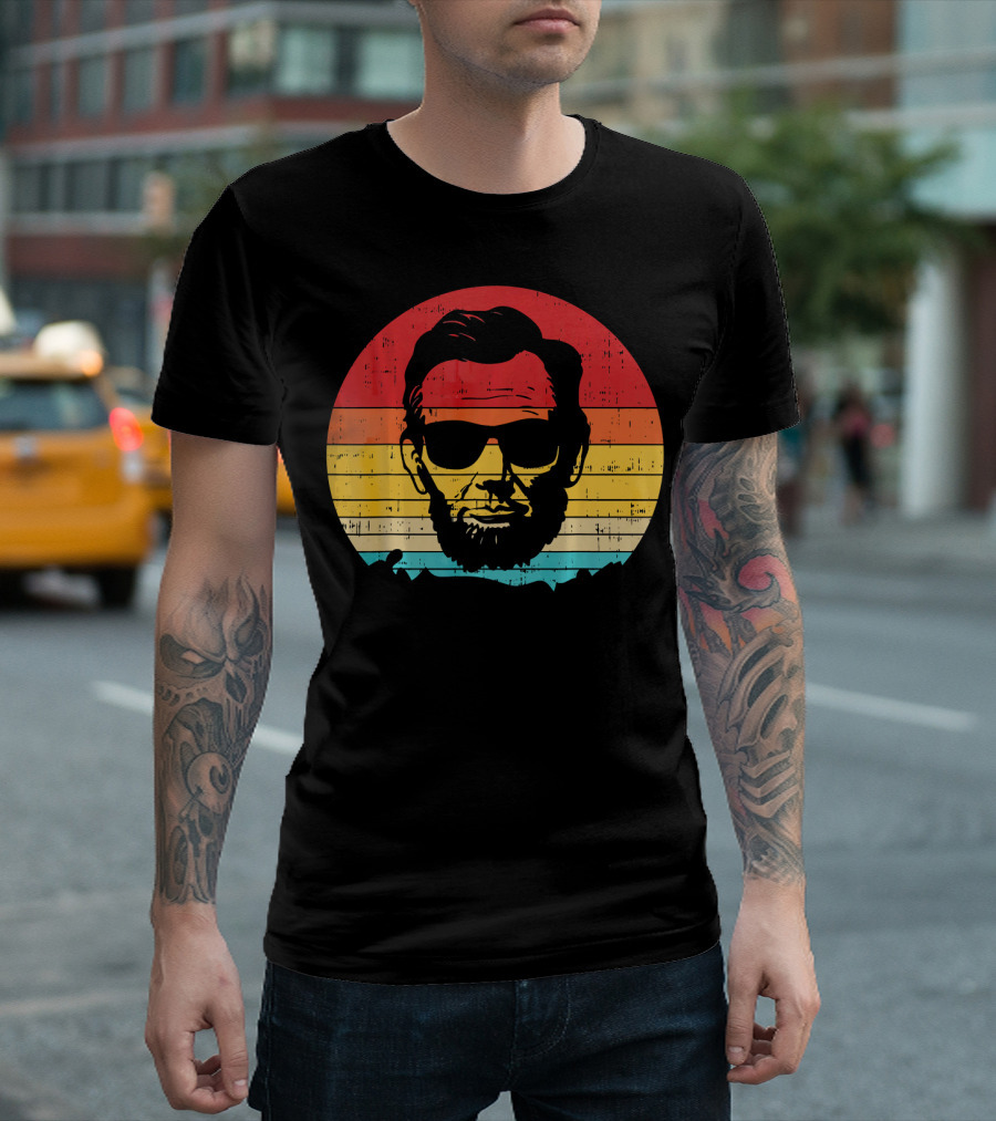 4th Of July Retro Sunset Lincoln With Sunglasses T-Shirt
