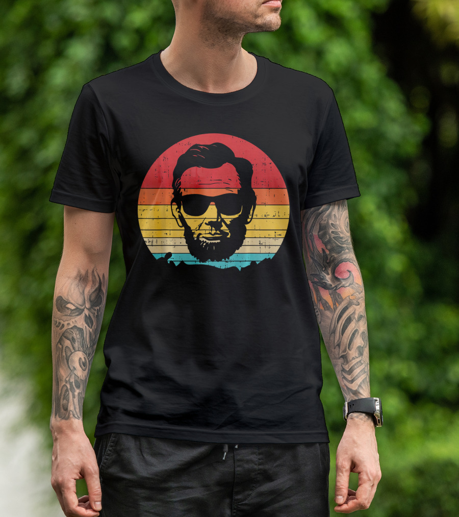4th Of July Retro Sunset Lincoln With Sunglasses T-Shirt