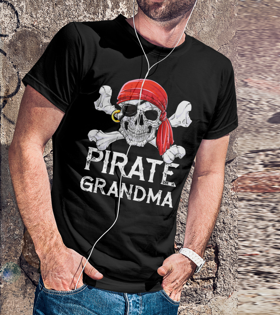 Pirate Grandma Skull With Red Bandana And Crossbones T-Shirt