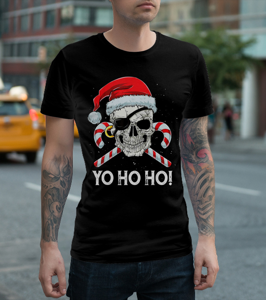 YO HO HO Pirate Santa Skull Candy Canes T-Shirt