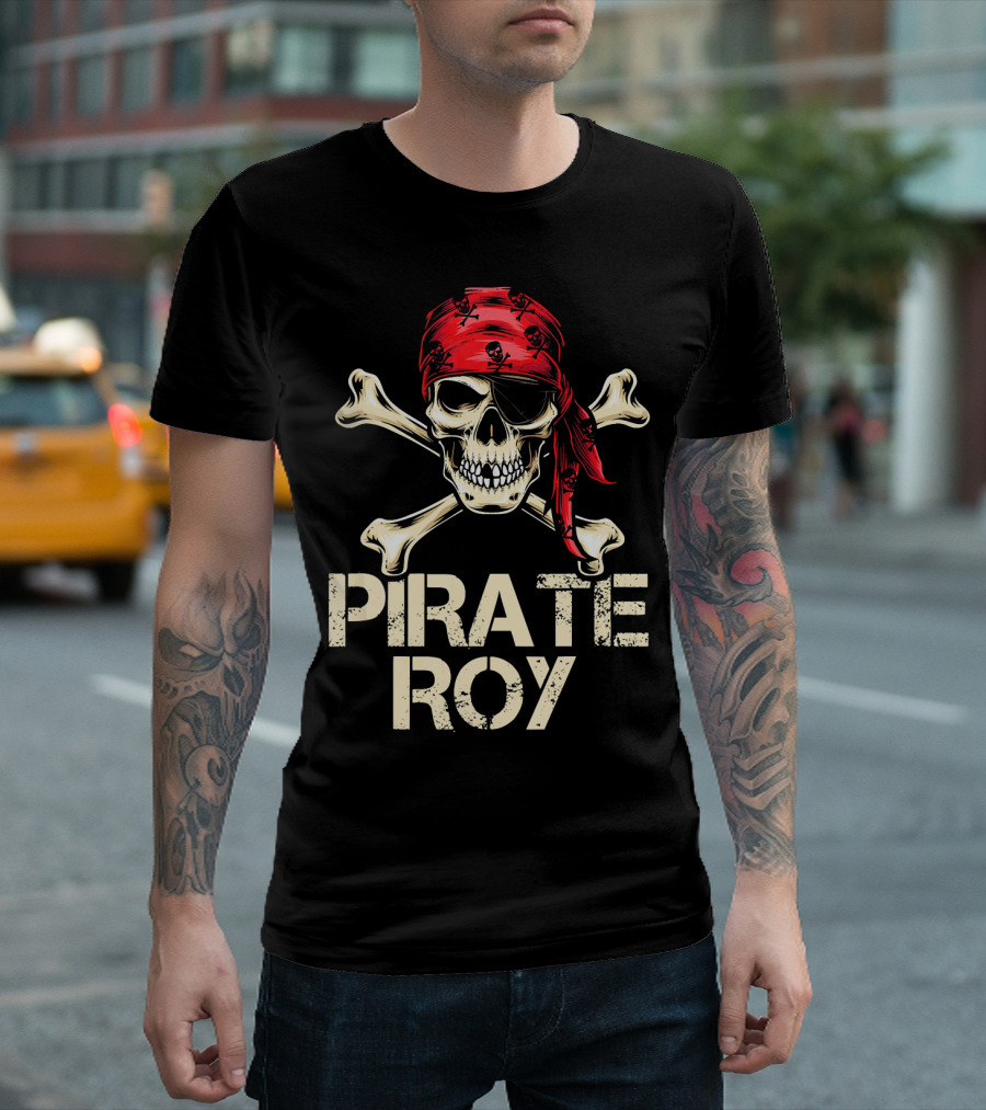 PIRATE ROY Skull Crossbones Red Bandana Vintage Funny Birthday T-Shirt