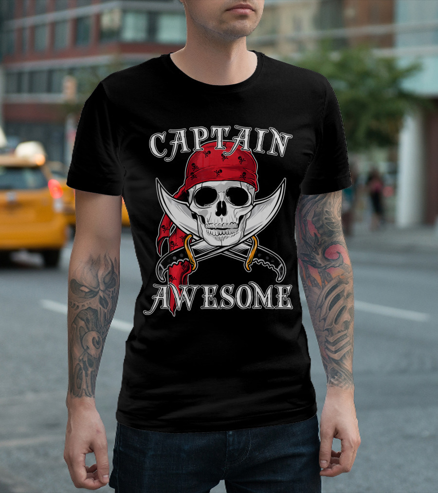 Captain Awesome Skull Pirate With Red Bandana And Swords Halloween T-Shirt