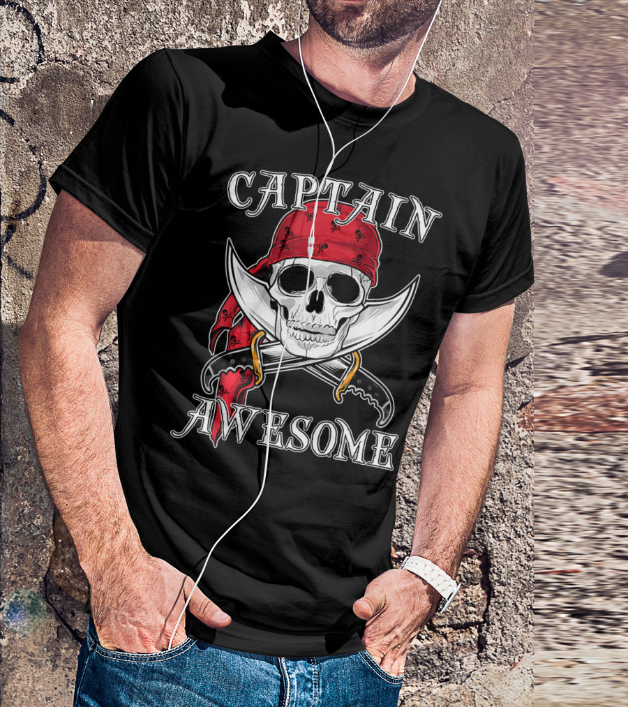 Captain Awesome Skull Pirate With Red Bandana And Swords Halloween T-Shirt
