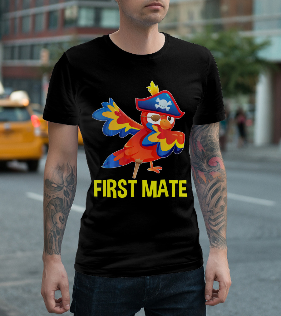 First Mate Parrot with Pirate Hat and Patch T-Shirt