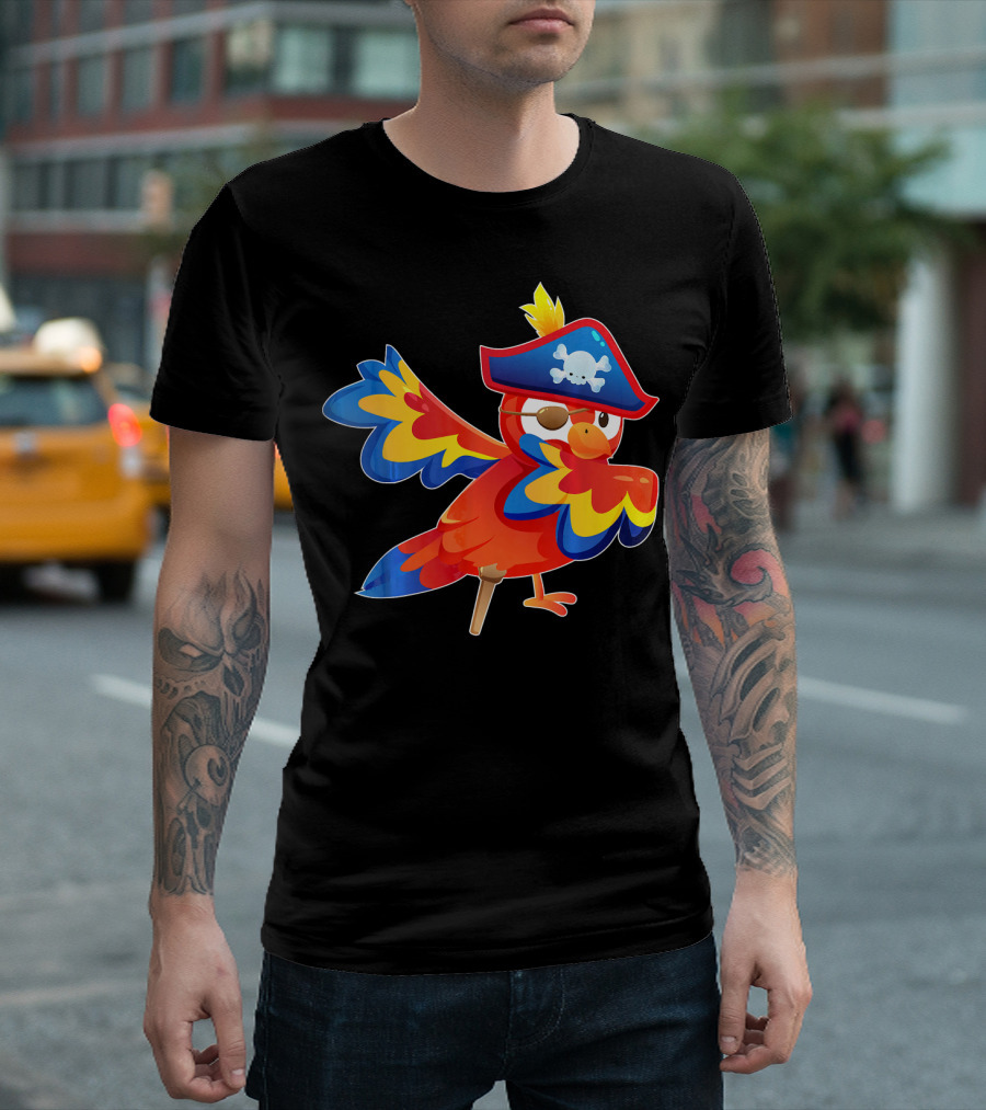 Cute Pirate Parrot Bird Halloween Costume Pirate Hat Skull T-Shirt