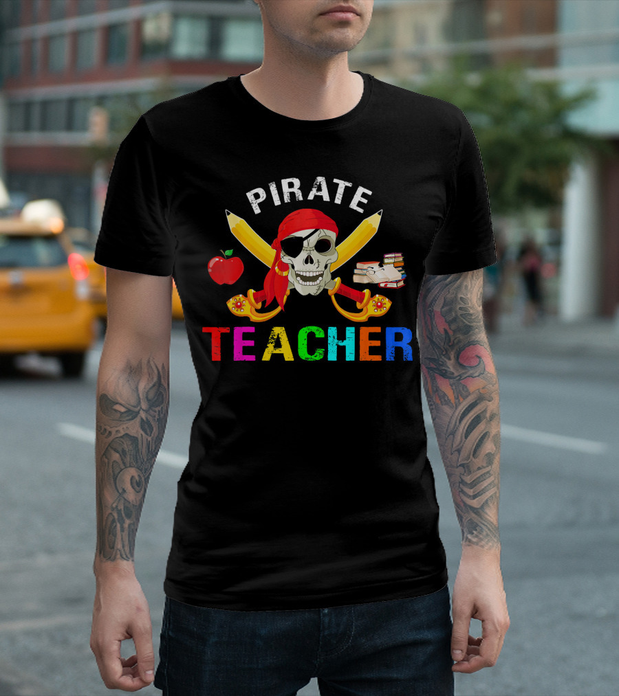 Pirate Teacher Skull Apple Books Halloween T-Shirt