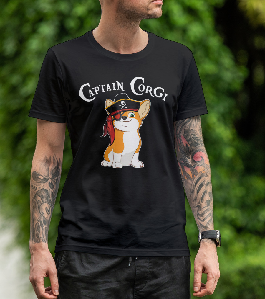 Captain Corgi Pirate Dog With Eyepatch And Skull Hat T-Shirt