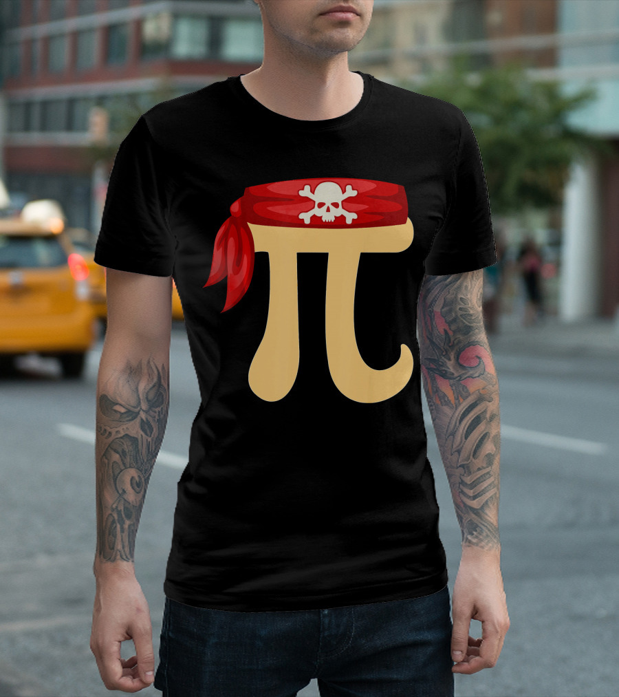 Pirate Pi Skull Crossbones Halloween Costume Math Pie T-Shirt