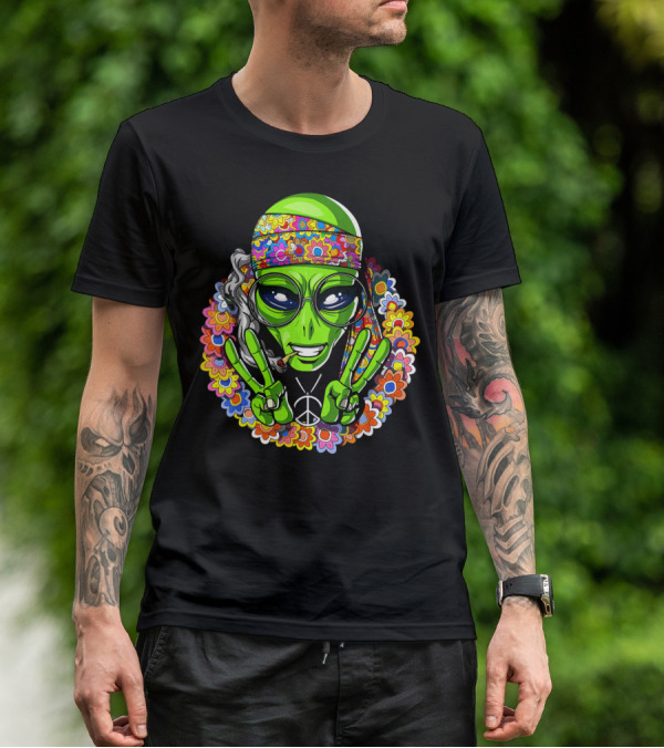 Hippie Alien Peace Sign Psychedelic Flowers Smoking Groovy T-Shirt