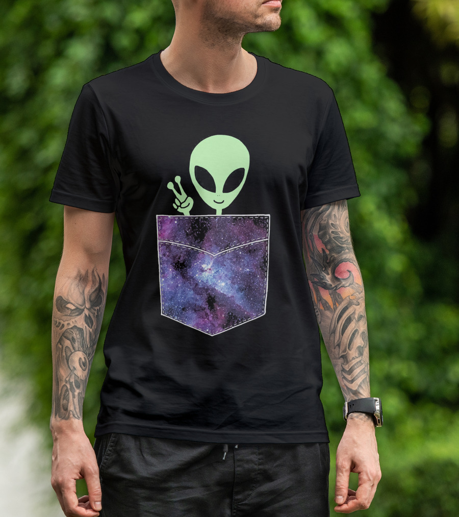 Alien Peace Sign Galaxy Pocket UFO Cos T-Shirt