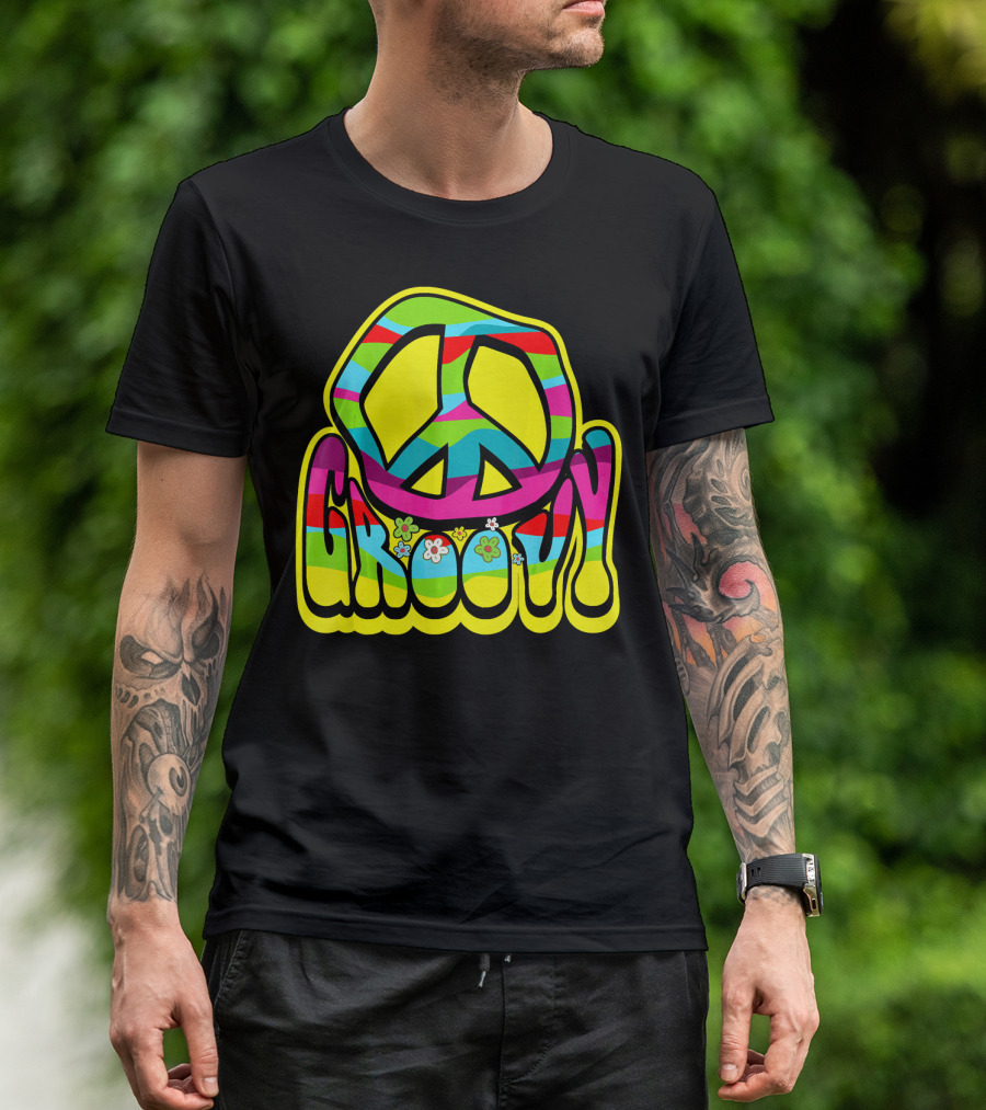 Groovy Colorful Peace Sign 60s 70s Hippie Vibes T-Shirt