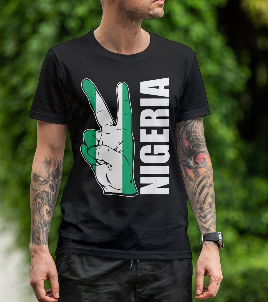 Nigerian Pride Peace Gesture With Nigeria Flag Colors And Nigeria Text T-Shirt