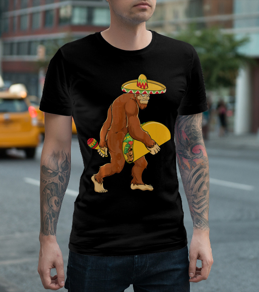Bigfoot Cinco De Mayo Sombrero Taco Maraca T-Shirt