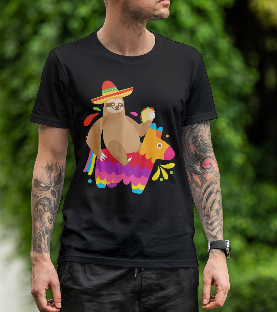 Sloth Taco Piñata Cute Mexican Fiesta Sombrero Riding Rainbow T-Shirt