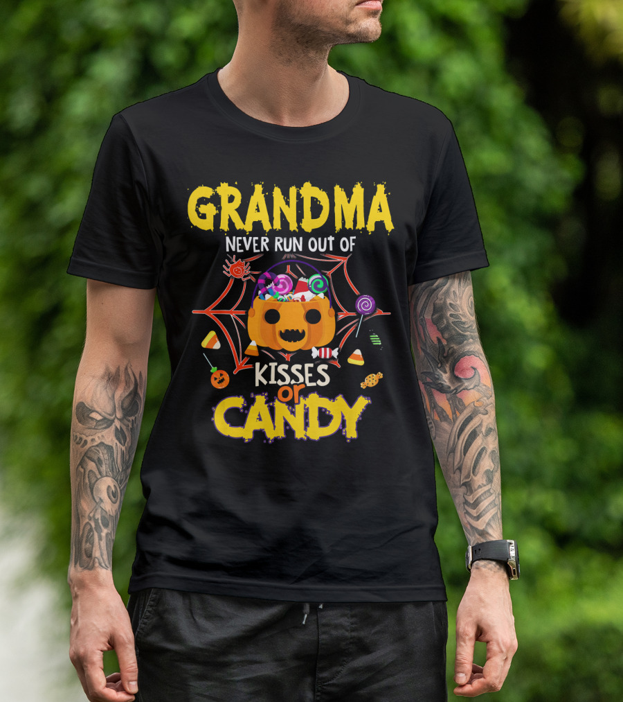 Grandma Never Run Out Of Kisses Or Candy Halloween Pumpkin Spiderweb Treats T-Shirt