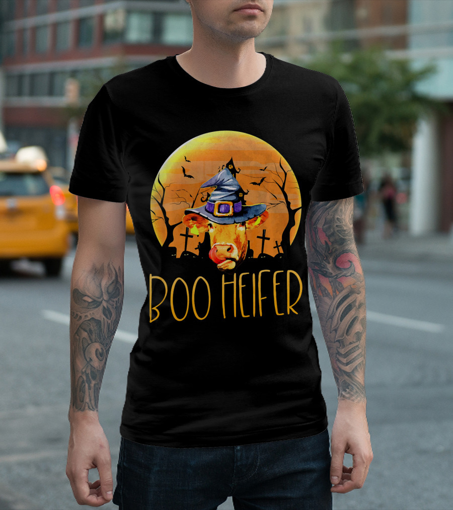 Boo Heifer Halloween Cow in Witch Hat with Graveyard and Bats T-Shirt