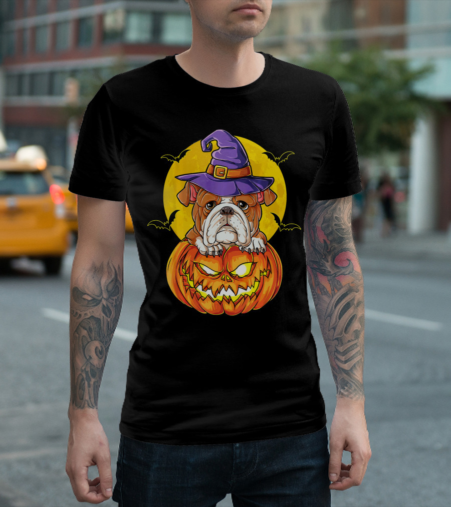 English Bulldog Halloween Witch Pumpkin Moon T-Shirt