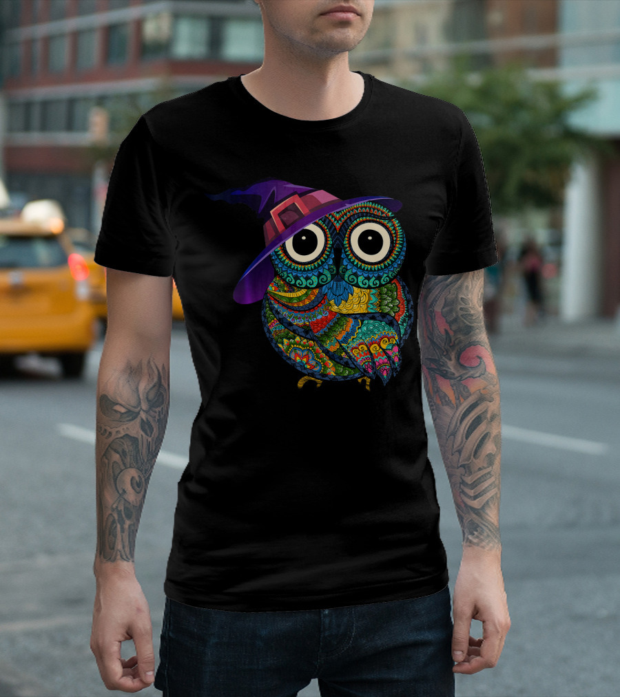 Colorful Owl With Witch Hat In Halloween Costume Fun T-Shirt