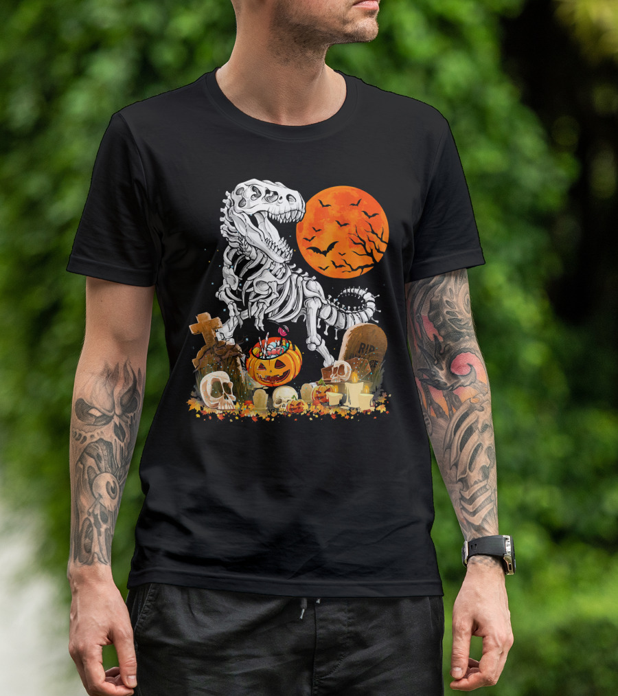 Halloween Dinosaur Rex Skeleton With Pumpkin And Full Moon T-Shirt