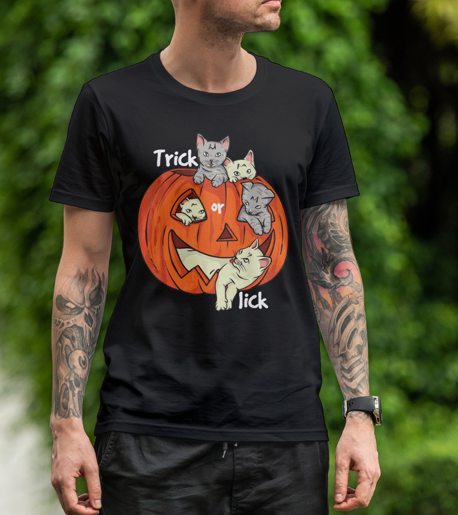 Trick Or Lick Cats In Carved Pumpkin Funny Cat T-Shirt