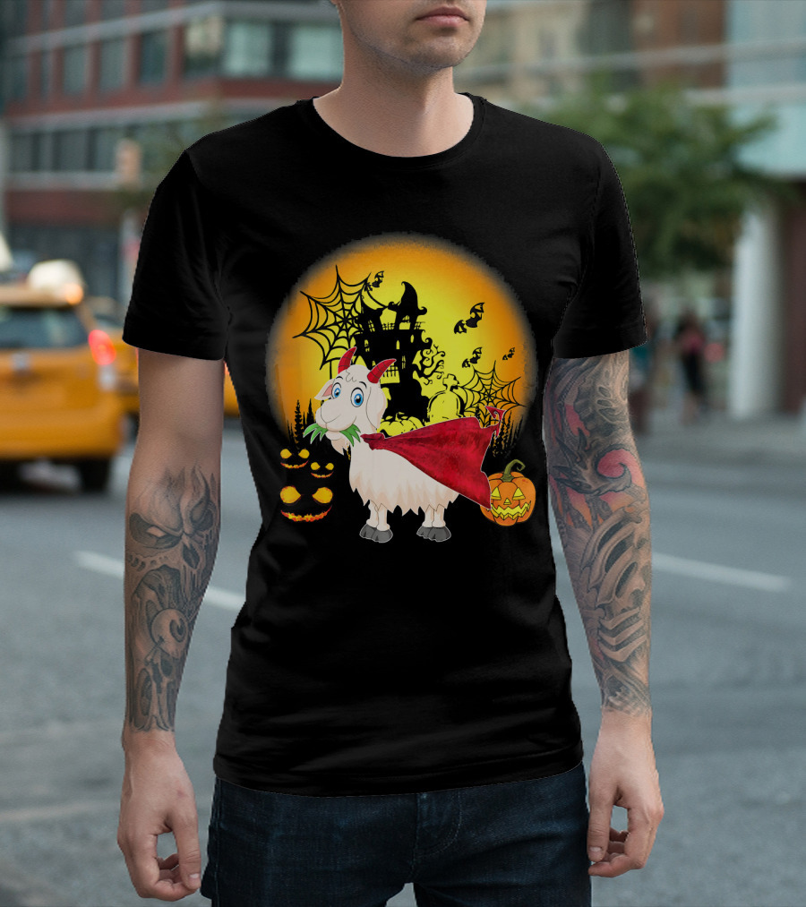 Funny Goat Halloween Cape Haunted House Pumpkins Spooky Night T-Shirt