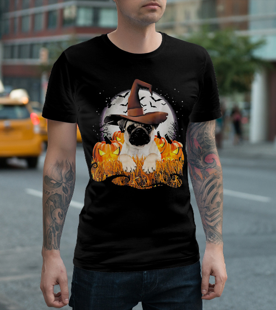 Funny Pug Halloween Witch Hat Pumpkins Moon Bats T-Shirt