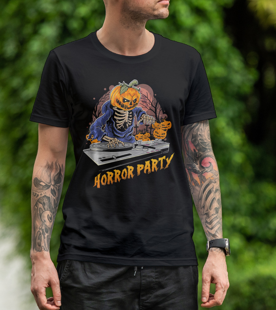 Horror Party Skeleton Pumpkin Head DJ Turntable Halloween Vibes T-Shirt