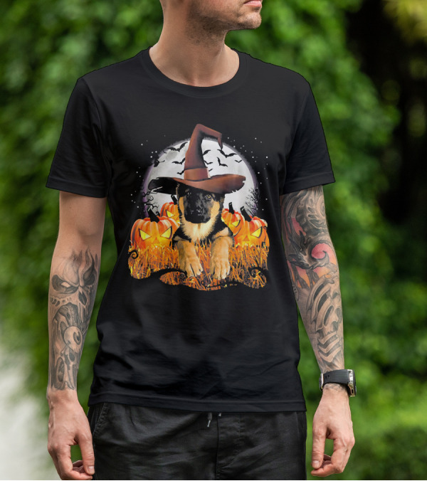 German Shepherd Witch Hat Pumpkins Halloween Moon Bats T-Shirt