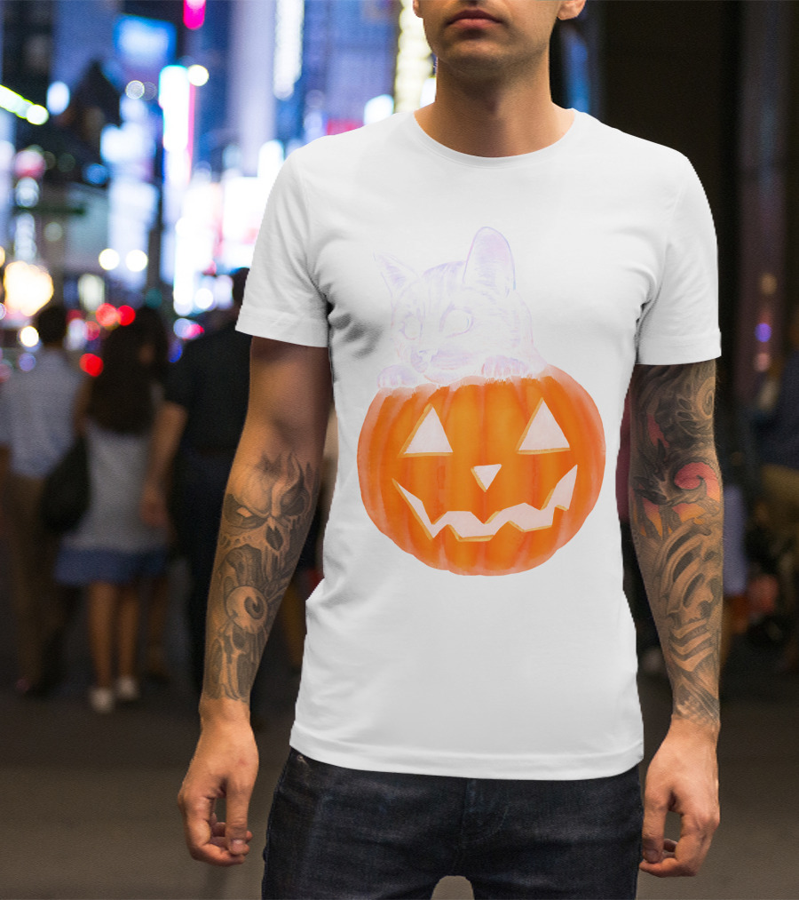 Kitten Peeking From Jack-O'-Lantern Pumpkin Halloween T-Shirt