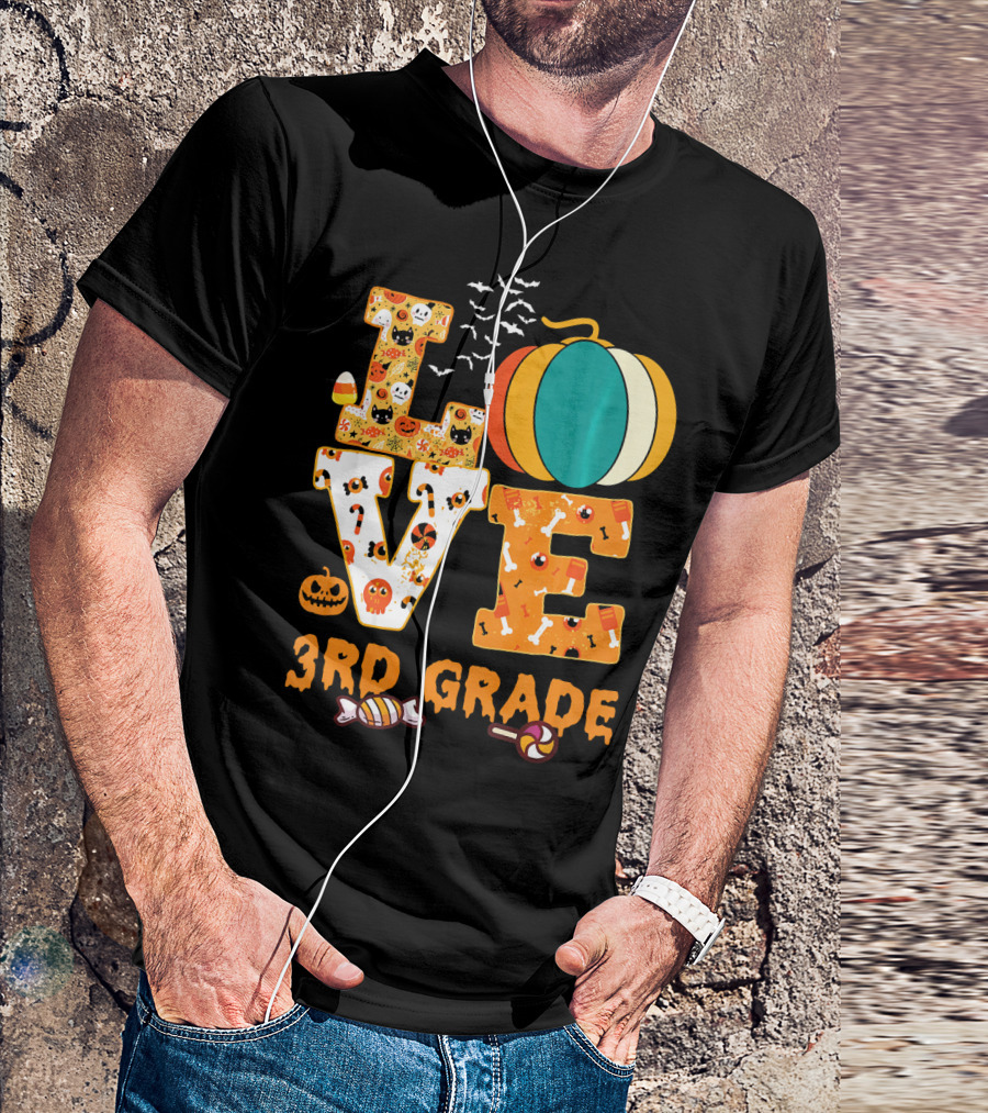 Funny Halloween Love 3rd Grade Teacher Pumpkin Candy Bats T-Shirt