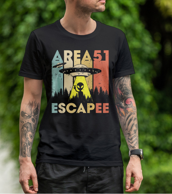 Area 51 Escapee UFO Alien Vintage Halloween Costume T-Shirt