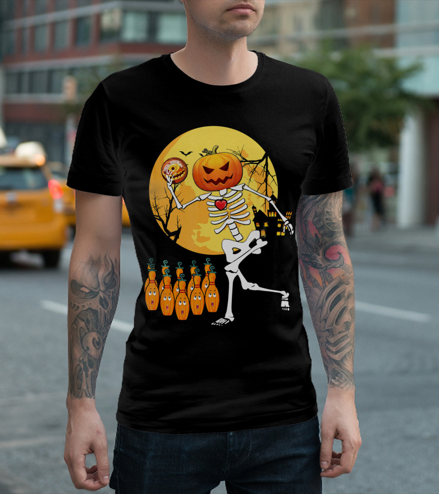 Funny Pumpkin-Headed Bowling Skeleton Halloween Dance T-Shirt