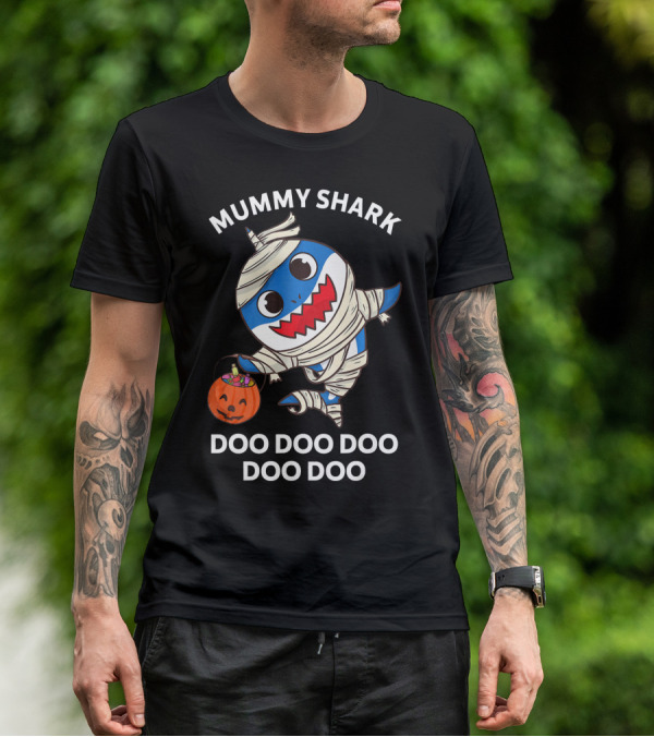 Mummy Shark Doo Doo Doo Doo Halloween Pumpkin T-Shirt