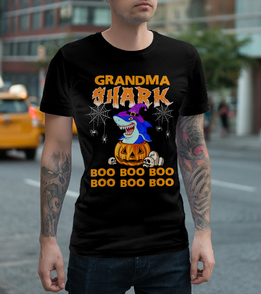 Grandma Shark Halloween Boo Boo Pumpkin Spider Webs T-Shirt