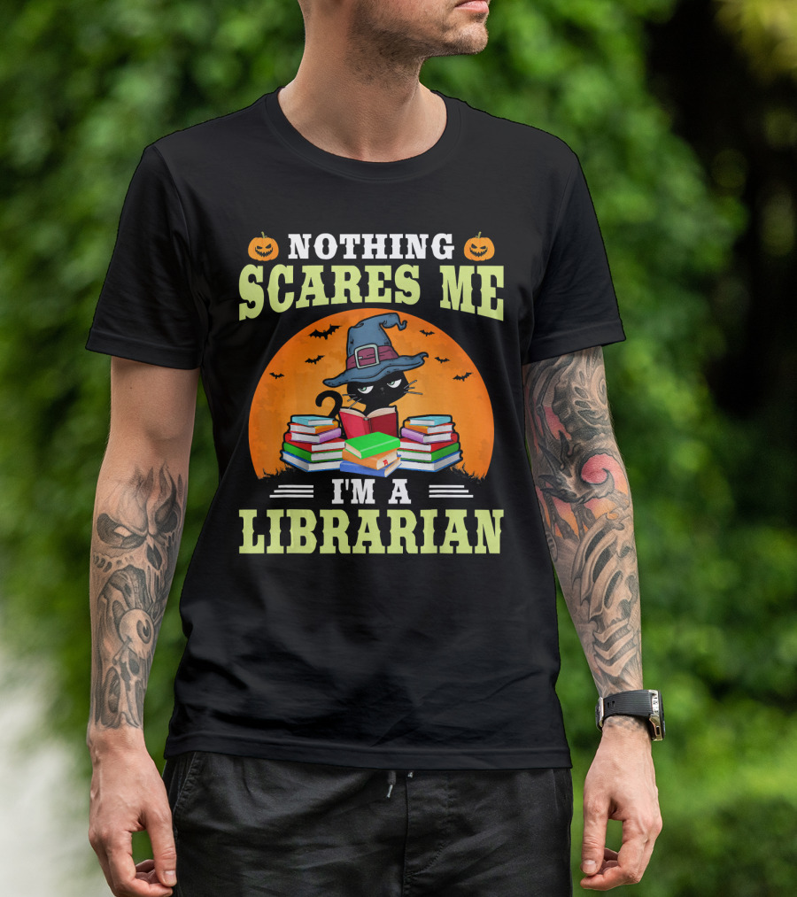 Nothing Scares Me I'm A Librarian Halloween Cat With Books And Witch Hat T-Shirt