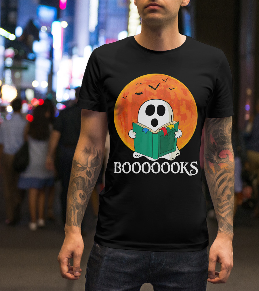 Funny Halloween Booooks Cute Ghost Reading With Full Moon And Bats T-Shirt