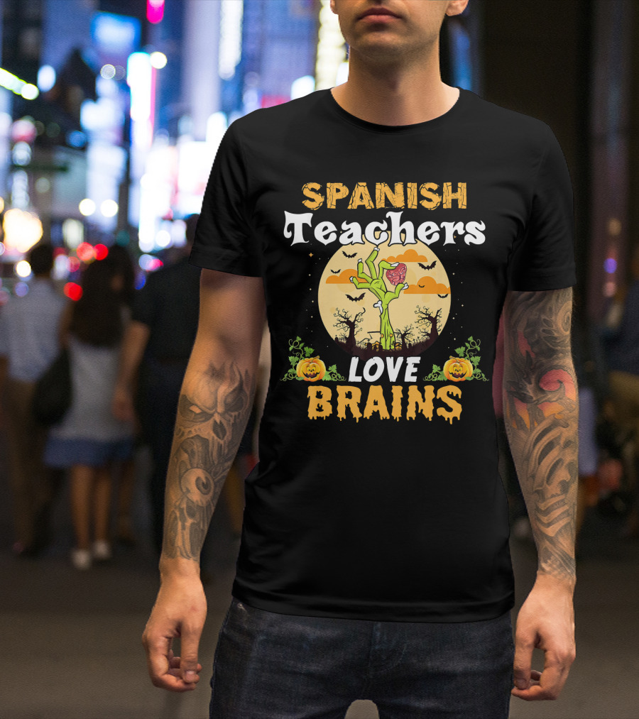 Spanish Teachers Love Brains Zombies Halloween Pumpkin Bats T-Shirt