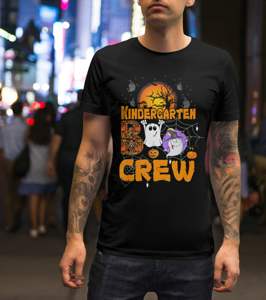 Kindergarten Boo Crew Halloween Teacher Ghosts Pumpkin Moon T-Shirt