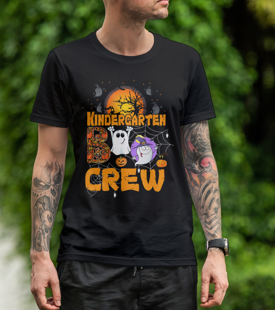 Kindergarten Boo Crew Halloween Teacher Ghosts Pumpkin Moon T-Shirt